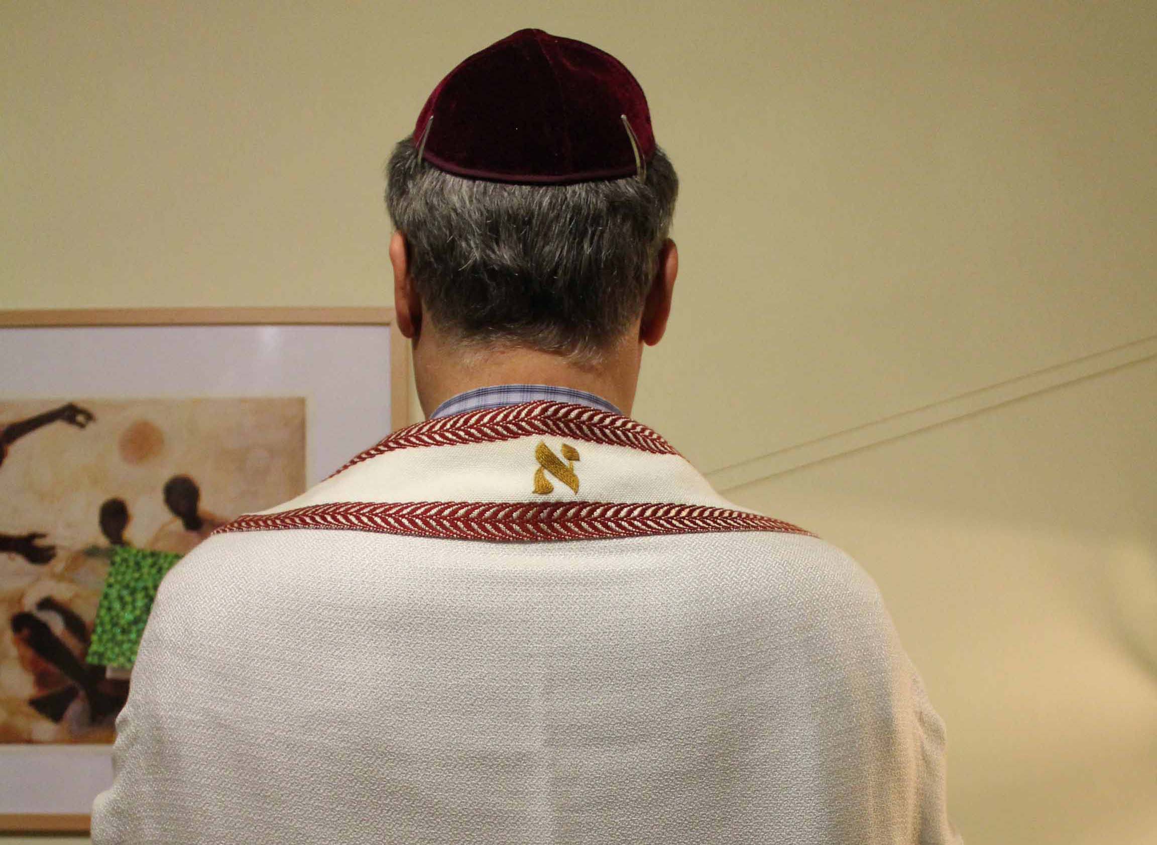 A tale of a tallit (Jewish prayer shawl) - Alexander Massey